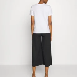 Hattie Two Hearts Beating - T-Shirt Imprimé - White -Even&Odd Soldes 0bf415f4659942279118364001daee41 scaled