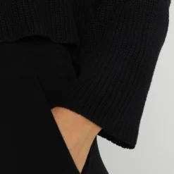 Even&Odd Cropped Jumper - Pullover - Black 12 Even&Odd Cropped Jumper - Pullover - Black -Even&Odd Soldes 10716b29e3fd4dcd813ae28c5b6486e3