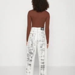 Even&Odd Long Sleeve Collar - T-Shirt À Manches Longues - Brown 10 Even&Odd Long Sleeve Collar - T-Shirt À Manches Longues - Brown -Even&Odd Soldes 124acdad1af7480e8d1d5d88cfcc01d6 scaled