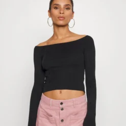 Offshoulder Basic - Pullover - Black
