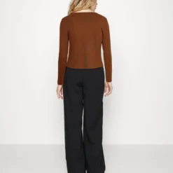 Even&Odd Gilet - Brown 10 Even&Odd Gilet - Brown -Even&Odd Soldes 1b8893ca6e47450c91c065baad77242e scaled