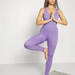 Débardeur - Lilac -Even&Odd Soldes 21c80e64c0e04683b5a4b2f30746b22a scaled