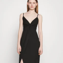 Even&Odd Eo-Ss23-C144-Sj / Strappy V Neck Knot Front Waist Midi Dress / 302 - Red - Robe De Jour - 802 - Black -Even&Odd Soldes 23d508aa3f874e3baf279a0c7a9eb050 scaled