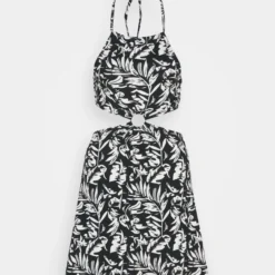 Even&Odd Robe De Jour - Black White 12 Even&Odd Robe De Jour - Black White -Even&Odd Soldes 25c38af1a858420d8ac45ef749fcae6d scaled