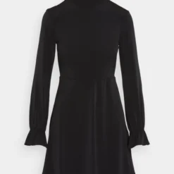 Even&Odd Rushed Neckline Flowy Long Sleeves - Robe En Jersey - Black -Even&Odd Soldes 261f5f18438c44b3974638b4b4d9b374 scaled