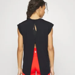 T-Shirt De Sport - Black -Even&Odd Soldes 2638e5384d1f4db0b47264e948d80a2a scaled