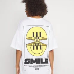 Even&Odd Cut Smile - T-Shirt Imprimé - White