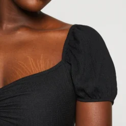 Even&Odd Robe De Jour - Black 17 Even&Odd Robe De Jour - Black -Even&Odd Soldes 2afaaf7cbacd4b23bbb23d96f8e42244 scaled