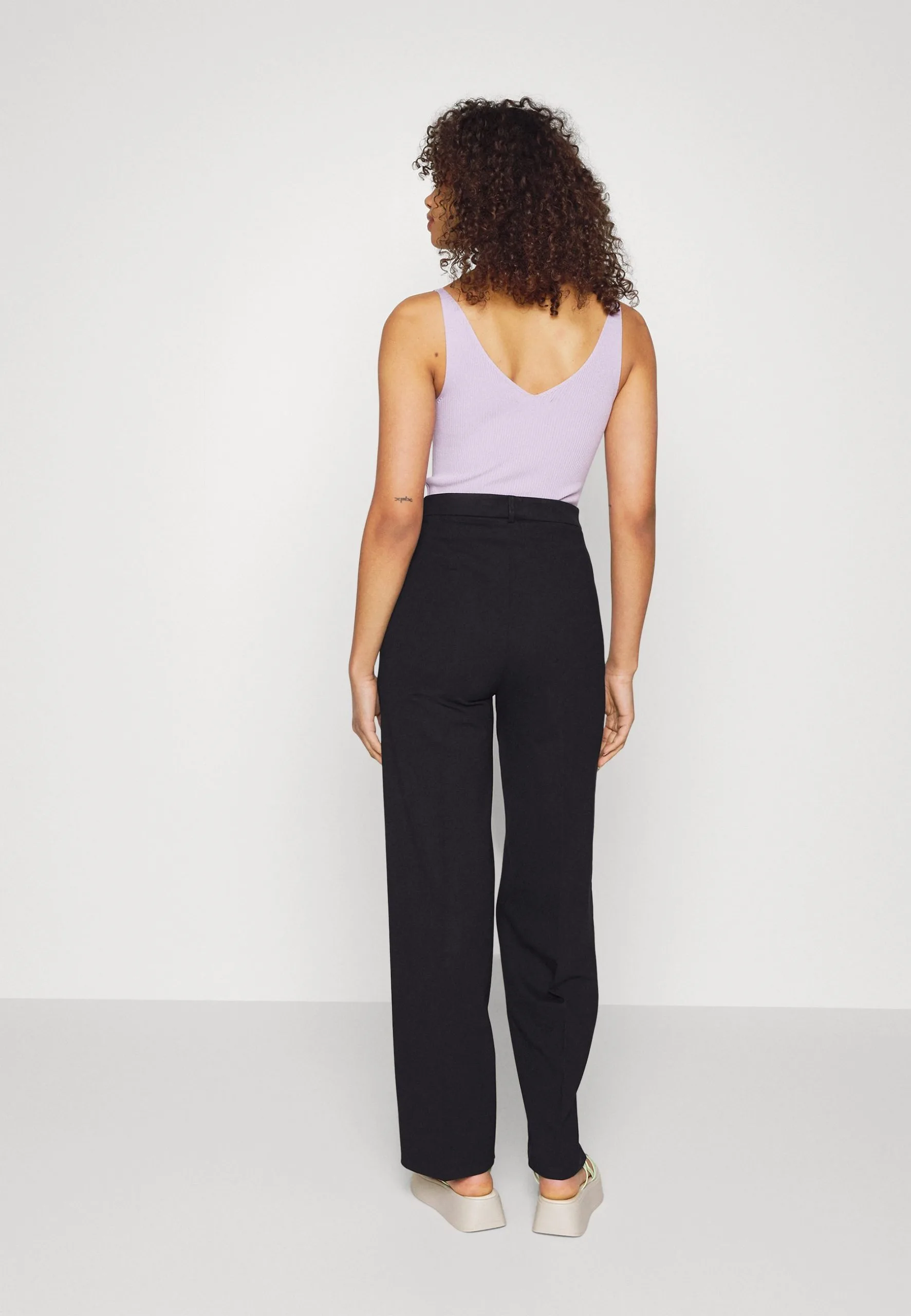 Wide Leg Trousers - Pantalon Classique - Black 5 Wide Leg Trousers - Pantalon Classique - Black – Image 3
