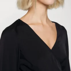 Even&Odd Woven Drape Mini Dress - Robe De Soirée - Black -Even&Odd Soldes 3097bd4623c54679a0c2173e22ea3435 scaled