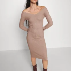 V Ausschnitt Ripp Mini Bodycon Strickkleid - Robe Fourreau - Taupe 13 V Ausschnitt Ripp Mini Bodycon Strickkleid - Robe Fourreau - Taupe -Even&Odd Soldes 30adb6cfefe64e80a46027265edc2c55 scaled