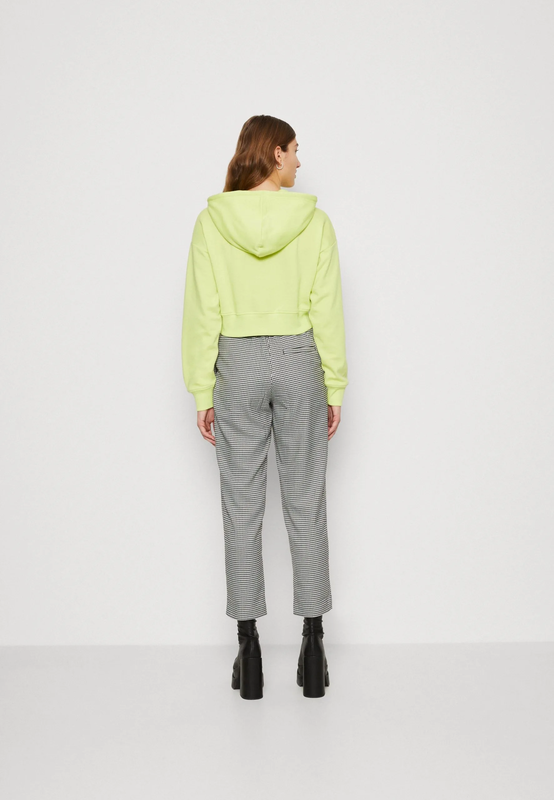 Even&Odd Sweatshirt - Light Green 5 Even&Odd Sweatshirt - Light Green – Image 3