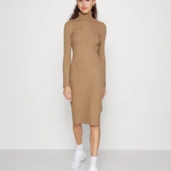Even&Odd Rollkragen Bodycon Ripp Midi Strickkleid - Robe Fourreau - Camel