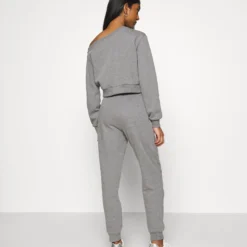 Even&Odd Off Shoulder&Jogger Set - Sweatshirt - Mottled Grey 13 Even&Odd Off Shoulder&Jogger Set - Sweatshirt - Mottled Grey -Even&Odd Soldes 36c41b8f7f2d4d87a7288a52efe8a6bf scaled