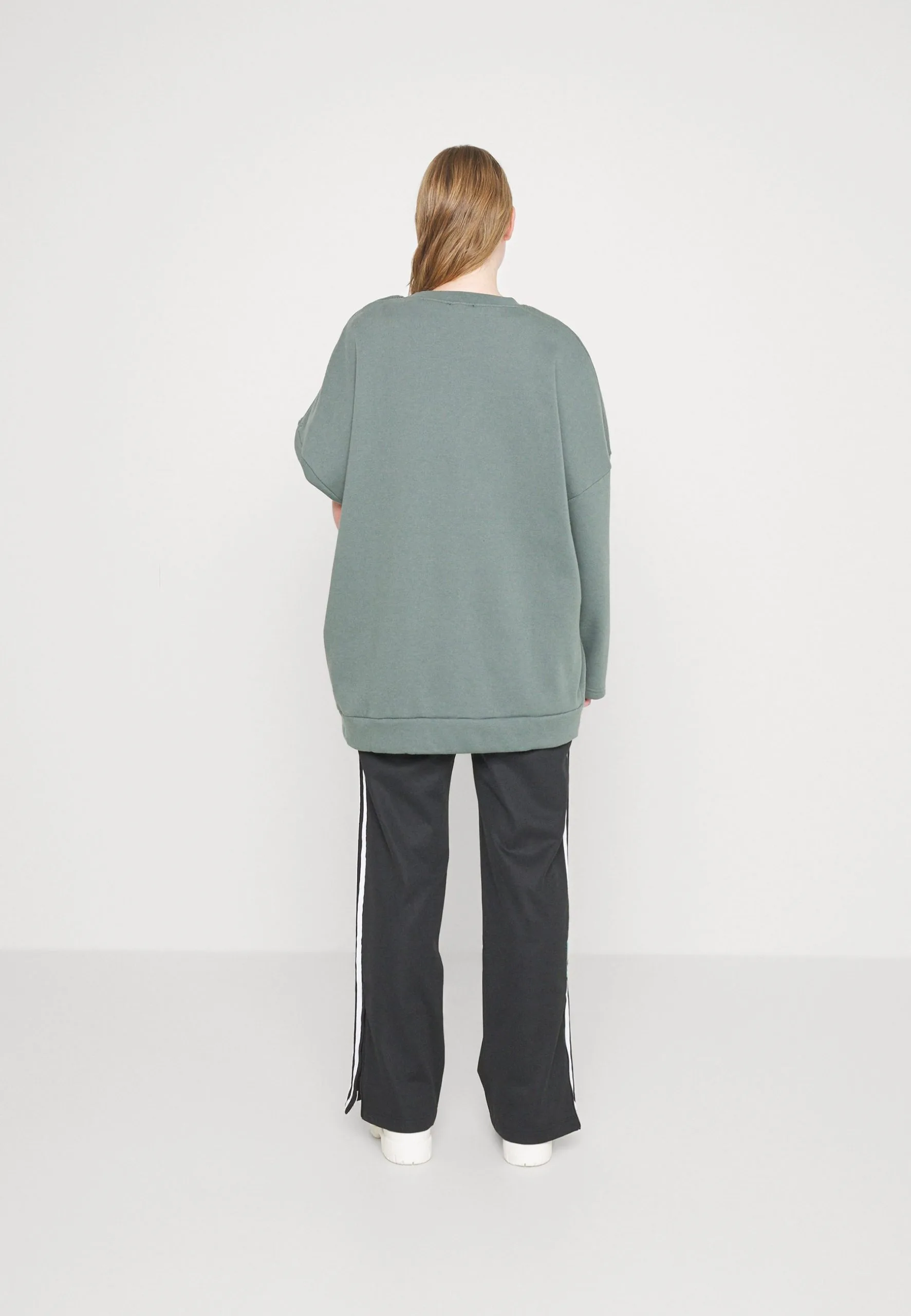 Even&Odd Sweatshirt - Green 5 Even&Odd Sweatshirt - Green – Image 4