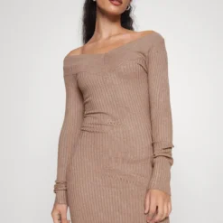 V Ausschnitt Ripp Mini Bodycon Strickkleid - Robe Fourreau - Taupe 12 V Ausschnitt Ripp Mini Bodycon Strickkleid - Robe Fourreau - Taupe -Even&Odd Soldes 38f5656a58834cf5827c0573442aff51 scaled