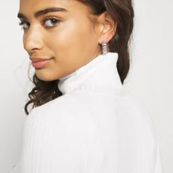 Even&Odd Pullover - White -Even&Odd Soldes 3a6b886338e14ea1bf9b57df4cf09537 scaled