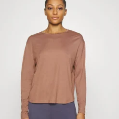 Loose Long Sleeves - T-Shirt À Manches Longues - Light Brown
