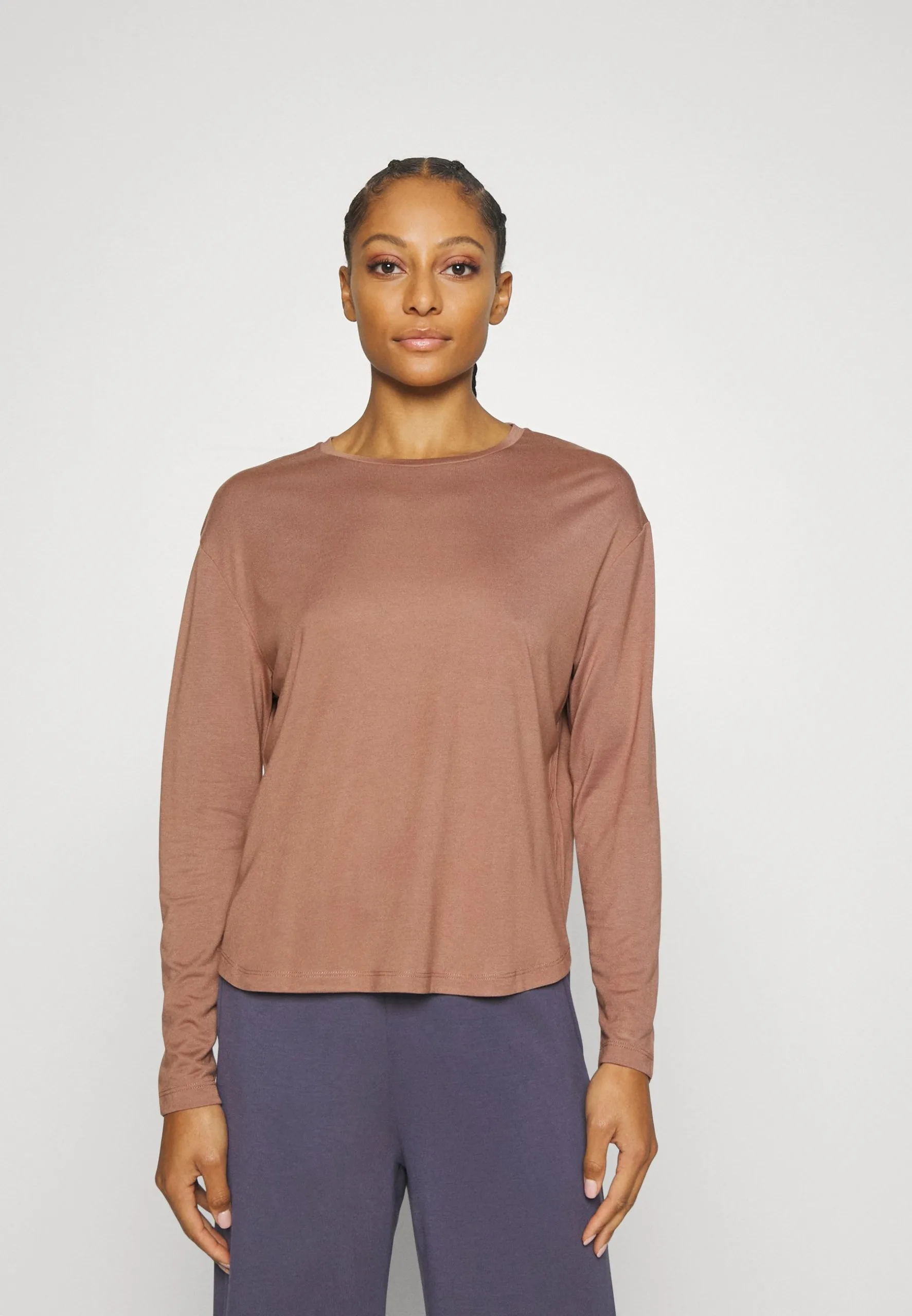 Loose Long Sleeves - T-Shirt À Manches Longues - Light Brown 3 Loose Long Sleeves - T-Shirt À Manches Longues - Light Brown