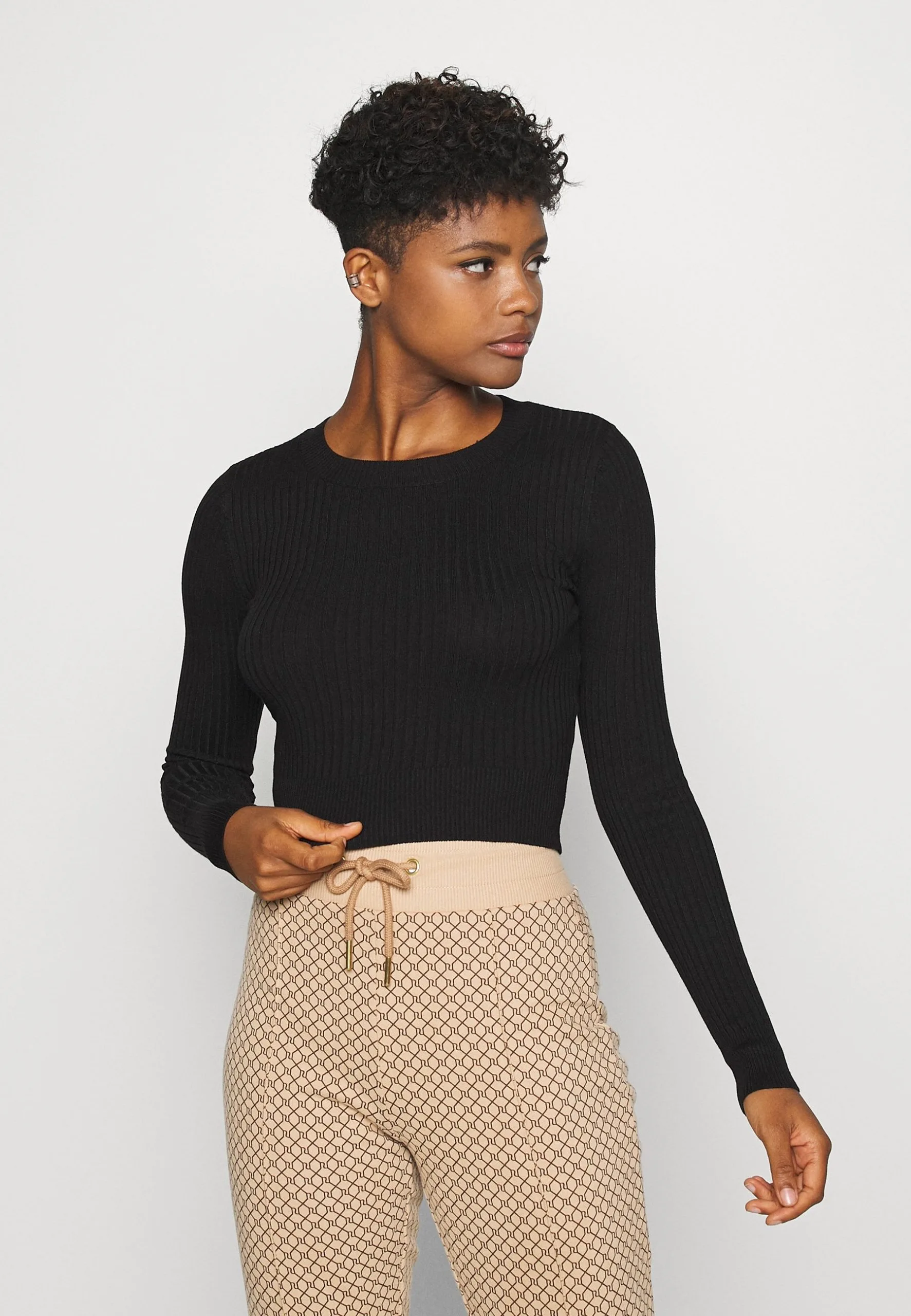 Even&Odd 2 Pack - Pullover - Black/Sand 6 Even&Odd 2 Pack - Pullover - Black/Sand – Image 4