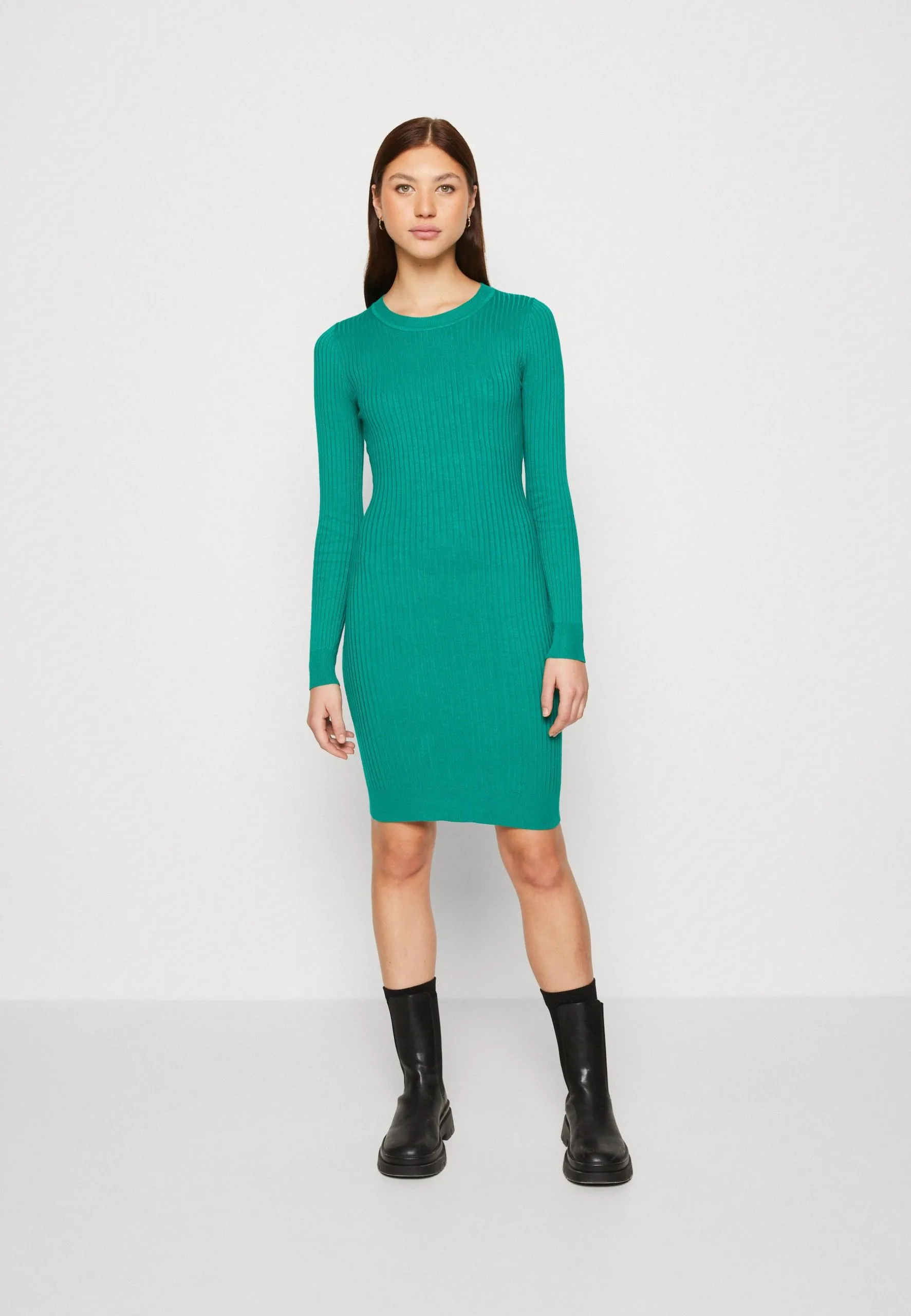Even&Odd Crew Ausschnitt Ripp Basic Bodycon Mini Strickkleid - Robe Fourreau - Green 3 Even&Odd Crew Ausschnitt Ripp Basic Bodycon Mini Strickkleid - Robe Fourreau - Green