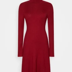 Even&Odd Robe Pull - Bordeaux