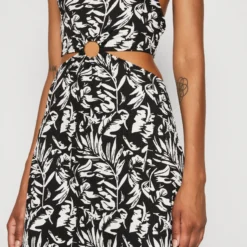 Even&Odd Robe De Jour - Black White 13 Even&Odd Robe De Jour - Black White -Even&Odd Soldes 5daaaf48852d406797c8a064e2b6e011 scaled