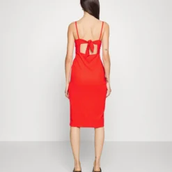 Even&Odd Eo-Ss23-C144-Sj / Strappy V Neck Knot Front Waist Midi Dress / 302 - Red - Robe De Jour - Red -Even&Odd Soldes 5dfd27ad6056474f8b8c1440cc16c396 scaled