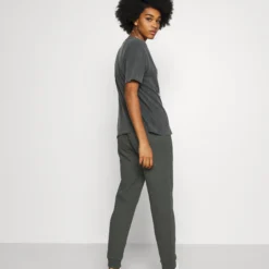 Even&Odd Regular Fit Jogger With Contrast - Pantalon De Survêtement - Mottled Dark Grey -Even&Odd Soldes 634cf98d89124073840b44023905e3e3 scaled