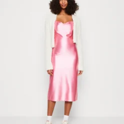 Even&Odd Robe De Soirée - Pink -Even&Odd Soldes 635d2cc20bc94c7c9a119199c4c284ba scaled
