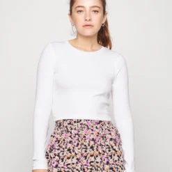 3 Pack - T-Shirt À Manches Longues - Black/White/ Lilac 11 3 Pack - T-Shirt À Manches Longues - Black/White/ Lilac -Even&Odd Soldes 6c51f12945294474808b36facb87e6ac scaled