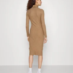 Even&Odd Rollkragen Bodycon Ripp Midi Strickkleid - Robe Fourreau - Camel 10 Even&Odd Rollkragen Bodycon Ripp Midi Strickkleid - Robe Fourreau - Camel -Even&Odd Soldes 74f9281a877c47b9a211b38c065af5d0 scaled