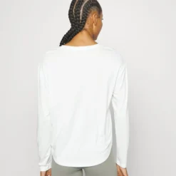 Loose Long Sleeves - T-Shirt À Manches Longues - Off-White -Even&Odd Soldes 75b54fa85e404dd998ee5891d0b74b1a scaled