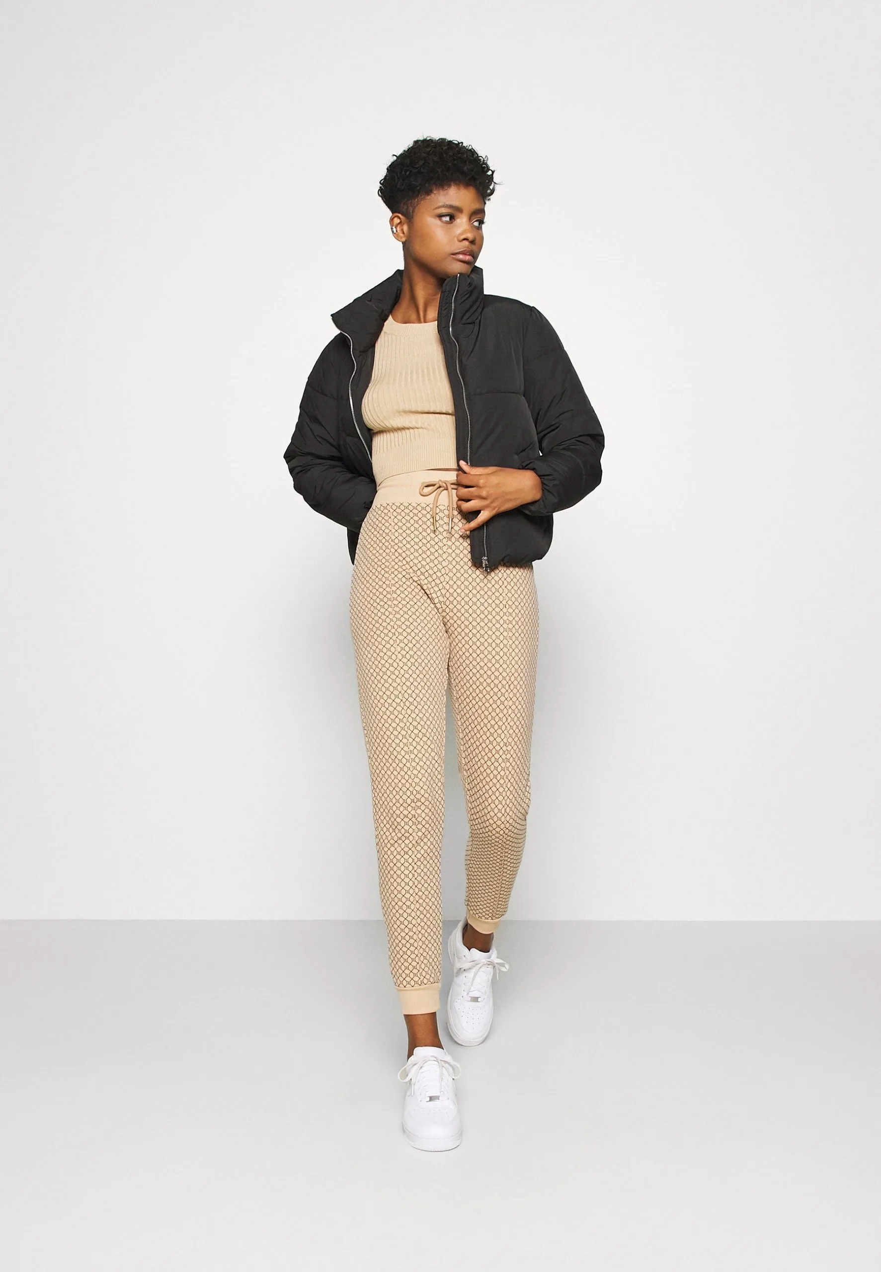 Even&Odd 2 Pack - Pullover - Black/Sand 4 Even&Odd 2 Pack - Pullover - Black/Sand – Image 2