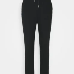 Even&Odd Off Shoulder&Jogger Set - Sweatshirt - Black -Even&Odd Soldes 7a968c94b59c4e2eb9000ca40e8bda4e scaled