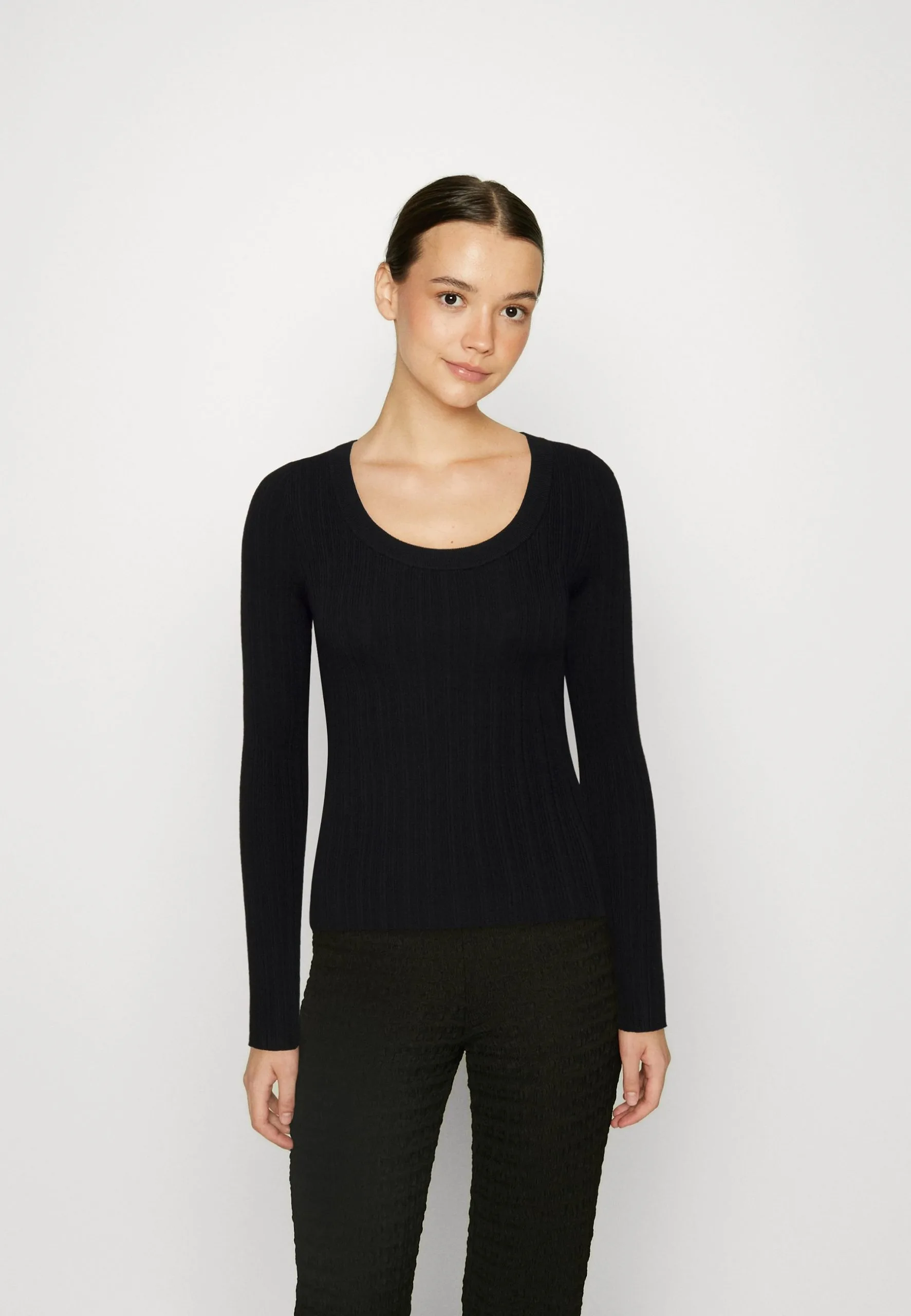 Even&Odd Ribbed - Variegated - Pullover - Black 3 Even&Odd Ribbed - Variegated - Pullover - Black