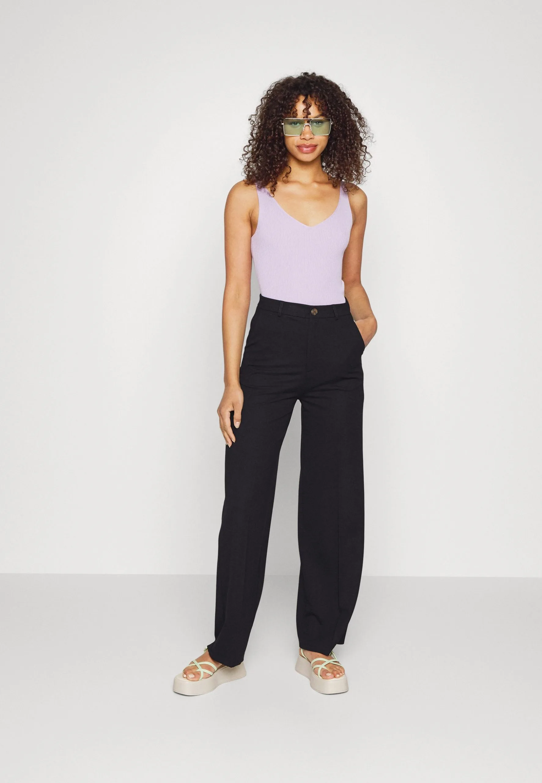 Wide Leg Trousers - Pantalon Classique - Black 4 Wide Leg Trousers - Pantalon Classique - Black – Image 2