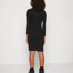 Even&Odd Square Neck Quarter Sleeves Bodycon Mini - Robe En Jersey - Black 10 Even&Odd Square Neck Quarter Sleeves Bodycon Mini - Robe En Jersey - Black -Even&Odd Soldes 814c006c2f3e47ba9d50525dd4a29c20 scaled