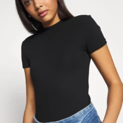 Even&Odd T-Shirt Basique - Black -Even&Odd Soldes 84c0f2c60955427c8eb4cfa06e385f02 scaled