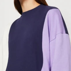 Even&Odd Sweatshirt - Dark Blue/Purple/Off-White 13 Even&Odd Sweatshirt - Dark Blue/Purple/Off-White -Even&Odd Soldes 855fbae1a880450ca156f2972f9d6656 scaled