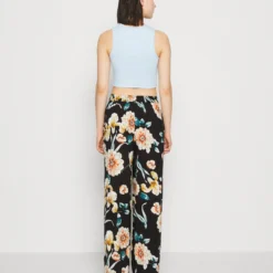 Even&Odd Débardeur - Light Blue 10 Even&Odd Débardeur - Light Blue -Even&Odd Soldes 8a5553c7a6e446559b5bcb6a42797740 scaled