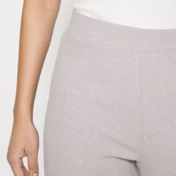 Pantalon Classique - Light Brown -Even&Odd Soldes 8d6aba3edbb94dc3b8bf574d4625dde3 scaled