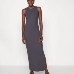 Robe Pull - Dark Grey -Even&Odd Soldes 967ab4899433400492f5beed6f2f0874 scaled