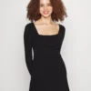 Even&Odd Eckiger Ausschnitt Mini Strickkleid - Robe Pull - Black -Even&Odd Soldes 98a0aa0a3c2b4a1085886f1f06ac54eb scaled