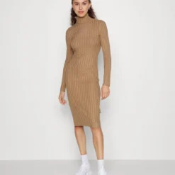 Even&Odd Rollkragen Bodycon Ripp Midi Strickkleid - Robe Fourreau - Camel 9 Even&Odd Rollkragen Bodycon Ripp Midi Strickkleid - Robe Fourreau - Camel -Even&Odd Soldes 990ae095343b4636a6d8f406174bed98 scaled