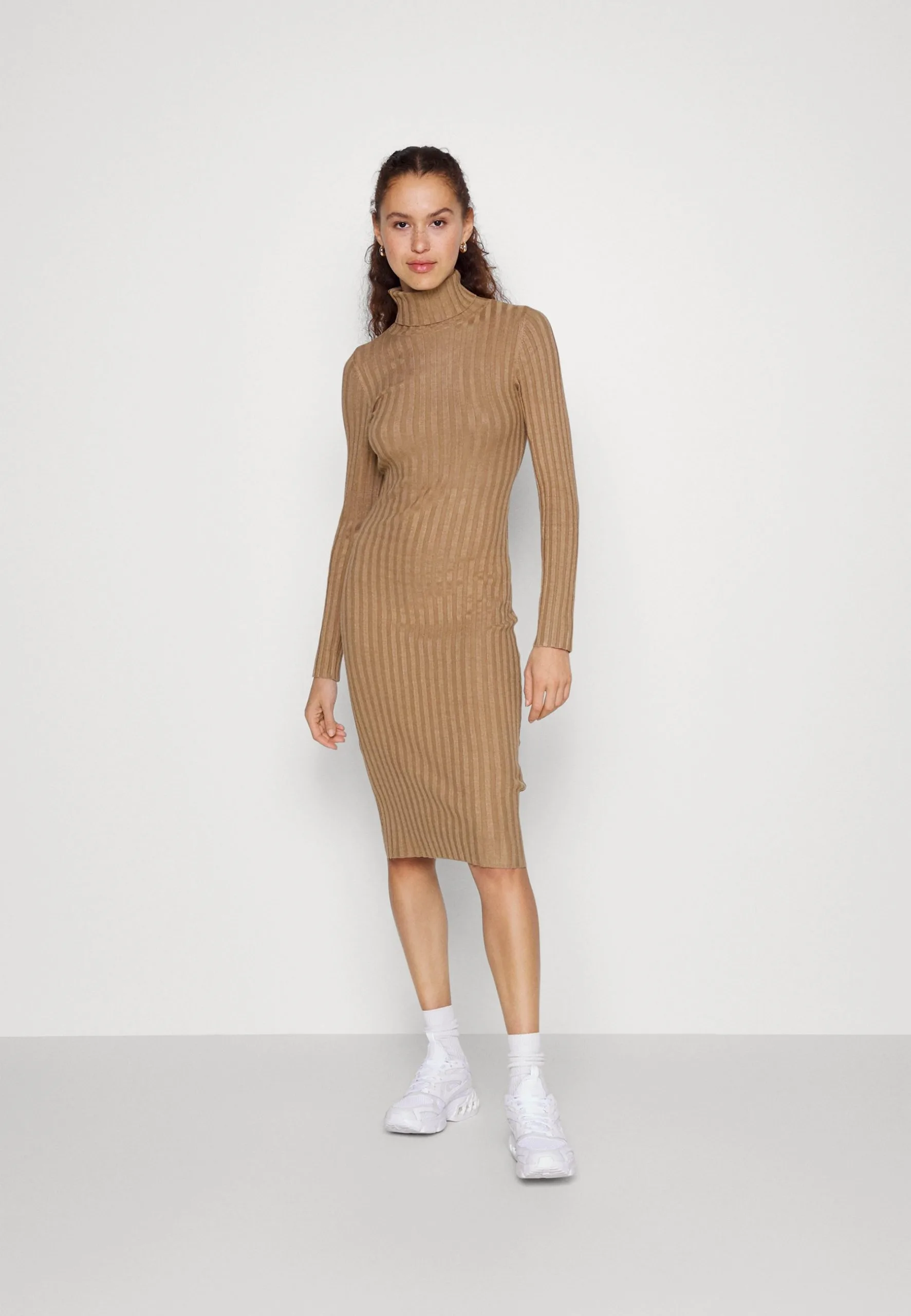 Even&Odd Rollkragen Bodycon Ripp Midi Strickkleid - Robe Fourreau - Camel 4 Even&Odd Rollkragen Bodycon Ripp Midi Strickkleid - Robe Fourreau - Camel – Image 2