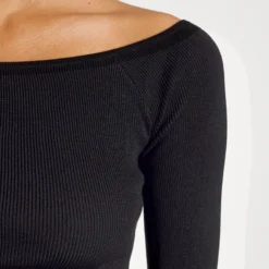 Offshoulder Basic - Pullover - Black -Even&Odd Soldes 9bf578e4a9094f08975b373dd42bb59d scaled