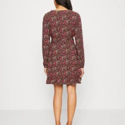 Even&Odd Robe De Jour - Black/Pink -Even&Odd Soldes 9e5acb8363144abcbf017a1381a3fd2d scaled