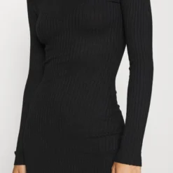 Even&Odd V Ausschnitt Ripp Mini Strickkleid - Robe Fourreau - Black -Even&Odd Soldes a04183ccb4694298956168b49a5be12e scaled