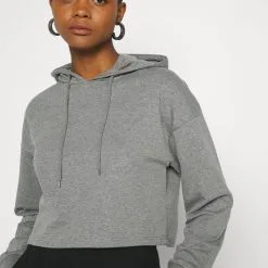 Even&Odd Basic - Cropped Oversized Hoodie - Sweat À Capuche - Mottled Grey 11 Even&Odd Basic - Cropped Oversized Hoodie - Sweat À Capuche - Mottled Grey -Even&Odd Soldes a515cc8d039c45de9f1c2da95b620511 scaled